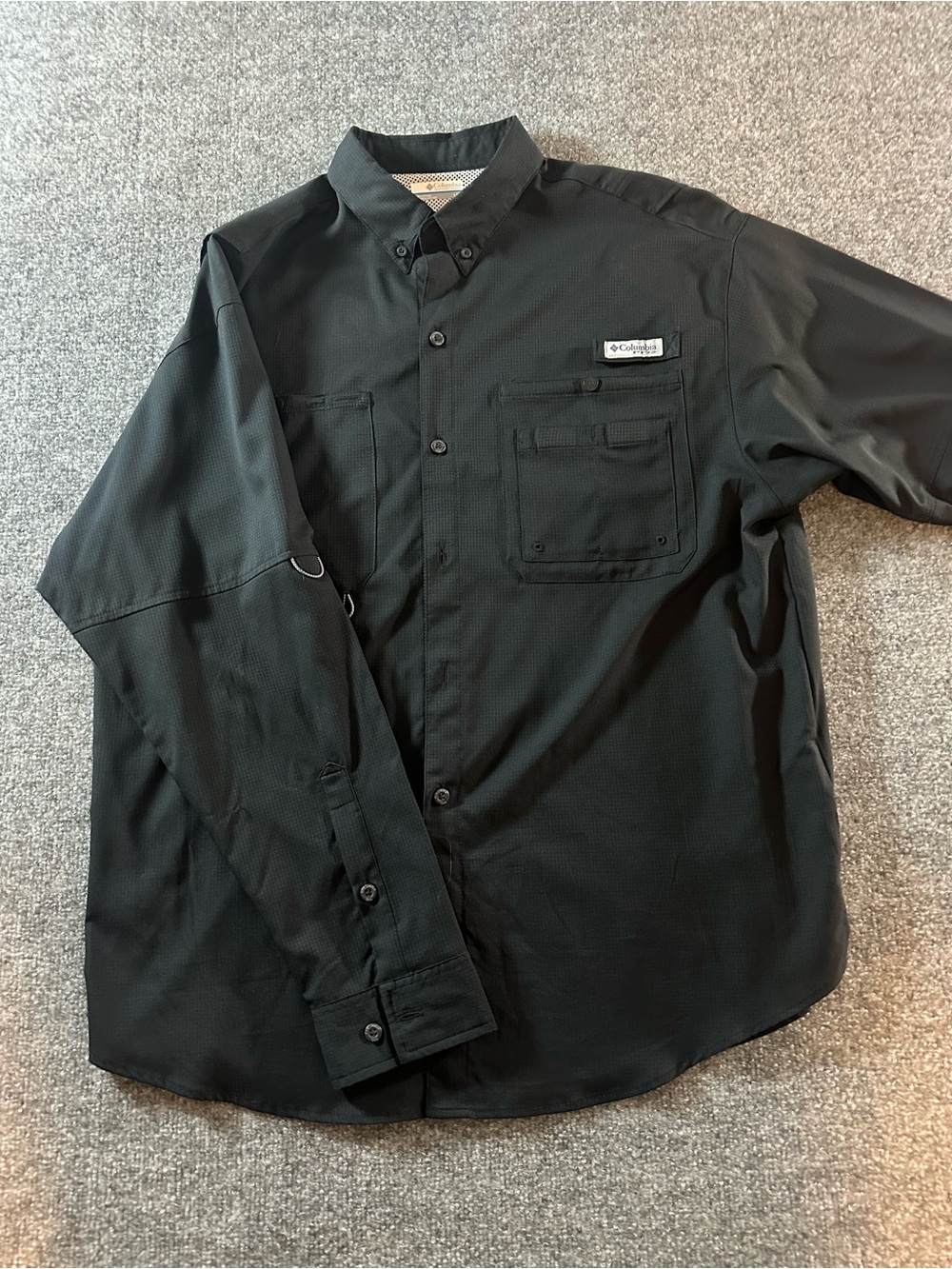 Columbia Black Button-Up Shirt with Mesh Lining
